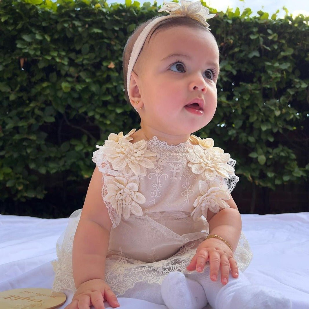 Vestido Tule Bordado + Laço | 0-18 Meses